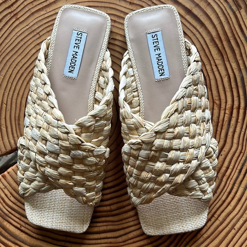 New Steve madden Flats